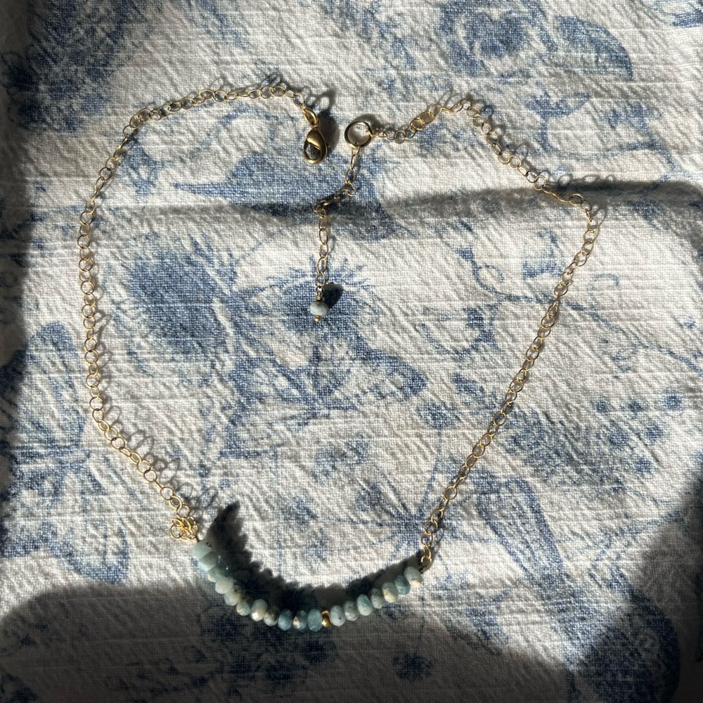 Elegant Gold and Teal Necklace
